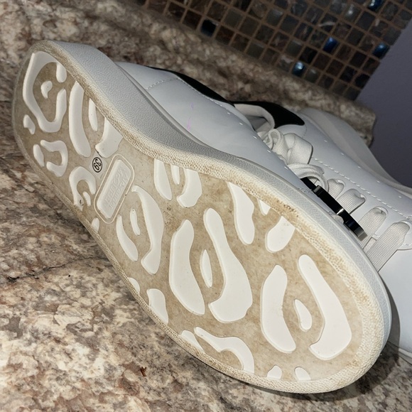 Alexander McQueen women’s size 39 White and Black Platform Sneakers
